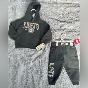 ⚠️Levi's Sweatpants and Hoodie Set⚠️